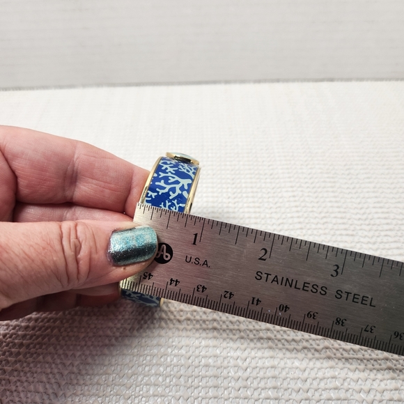 Vineyard Vines blue and gold bangle bracelet - Picture 5 of 6